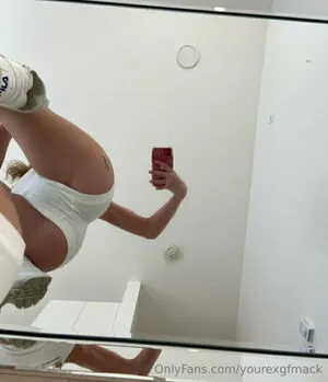 Mackenzie Carson OnlyFans Leaked Free Thumbnail Picture - #gDOII4bm3l