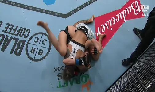 Mackenzie Dern OnlyFans Leaked Free Thumbnail Picture - #E11luucnF2