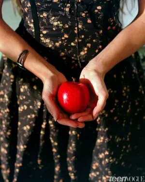 Mackenzie Foy OnlyFans Leaked Free Thumbnail Picture - #0dr20ujAW3