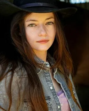 Mackenzie Foy OnlyFans Leaked Free Thumbnail Picture - #arFdIPrDXn