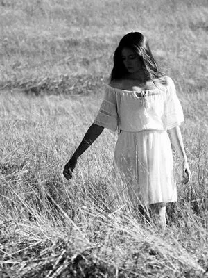 Mackenzie Foy OnlyFans Leaked Free Thumbnail Picture - #fyMrvk23ks