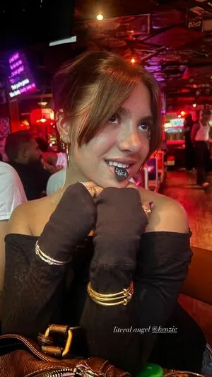 Mackenzie Ziegler OnlyFans Leaked Free Thumbnail Picture - #7OjQy2M2b0