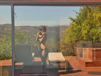 Mackenzie Ziegler OnlyFans Leaked Free Thumbnail Picture - #vNiRdUDzC4