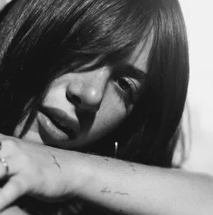 Mackenzie Ziegler OnlyFans Leaked Free Thumbnail Picture - #wnZNeRumvK