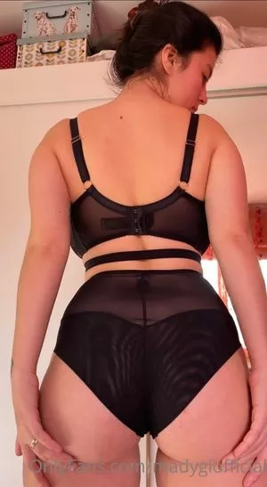 Madalina Loana Filip OnlyFans Leaked Free Thumbnail Picture - #ufm77KYEPI