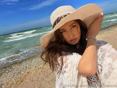 Madalinarmocanu OnlyFans Leaked Free Thumbnail Picture - #tlZlOilf6y