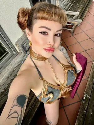 Madam Esmeralda OnlyFans Leaked Free Thumbnail Picture - #cumVKoxUz7