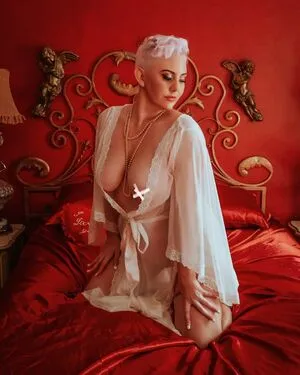 Madam Genevieve OnlyFans Leaked Free Thumbnail Picture - #Hhyjy0O5Yq