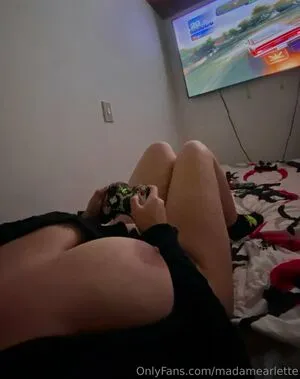 Madamearlette OnlyFans Leaked Free Thumbnail Picture - #04iScvlsuc