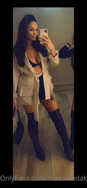 Madamedakota OnlyFans Leaked Free Thumbnail Picture - #7LcHDlBSGq