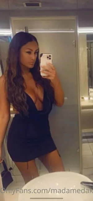 Madamedakota OnlyFans Leaked Free Thumbnail Picture - #VFqZTP4VAO
