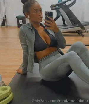 Madamedakota OnlyFans Leaked Free Thumbnail Picture - #gpMaVEIuUx