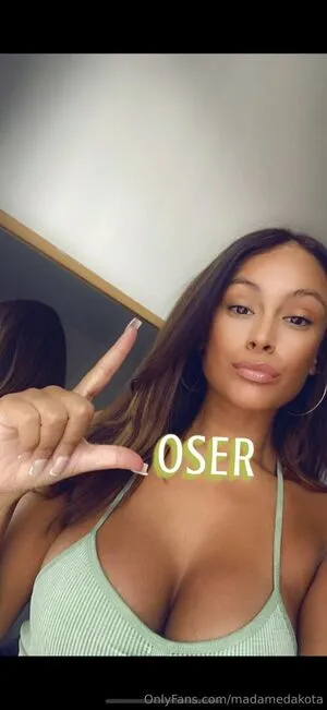 Madamedakota OnlyFans Leaked Free Thumbnail Picture - #pi0jbj3jB9