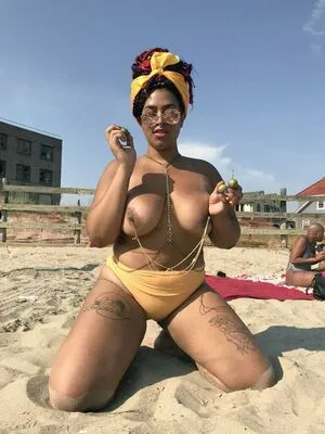 Madamenamio OnlyFans Leaked Free Thumbnail Picture - #h5S4aztOxa