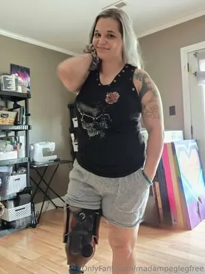 Madampegleggoddessfree OnlyFans Leaked Free Thumbnail Picture - #xpILToOmgD