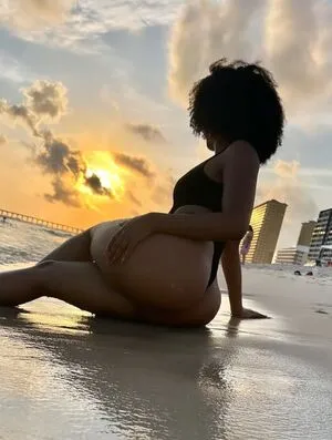 Madamxunique OnlyFans Leaked Free Thumbnail Picture - #zKCvr5XgW3