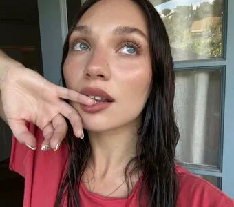 Maddie Ziegler OnlyFans Leaked Free Thumbnail Picture - #YIMGnfBL7y