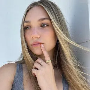 Maddie Ziegler OnlyFans Leaked Free Thumbnail Picture - #gIYyViHBXb