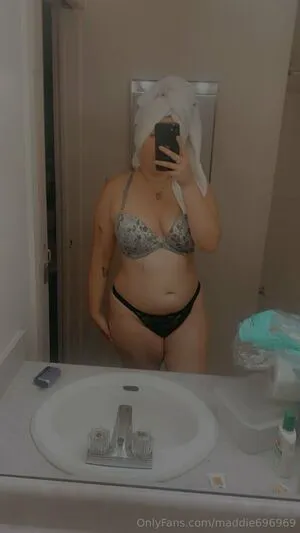 Maddie696969 OnlyFans Leaked Free Thumbnail Picture - #7lyXEAo0T7