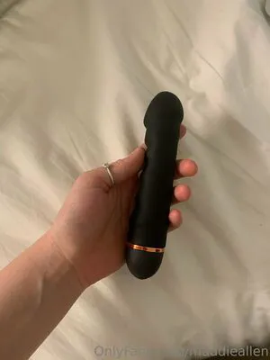 Maddieallen OnlyFans Leaked Free Thumbnail Picture - #Ix3D82FhrF