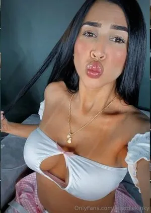 Maddiekinky OnlyFans Leaked Free Thumbnail Picture - #AZChZ6rx31