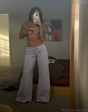 Maddieneville OnlyFans Leaked Free Thumbnail Picture - #SaK1prU09d