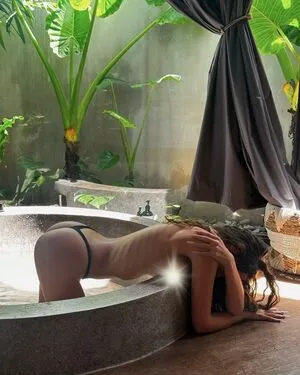 Maddii Sutton OnlyFans Leaked Free Thumbnail Picture - #joAyAnyuP1