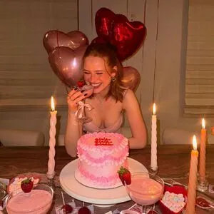 Madelaine Petsch OnlyFans Leaked Free Thumbnail Picture - #A42QEvHEHK