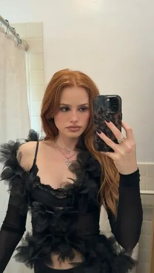 Madelaine Petsch OnlyFans Leaked Free Thumbnail Picture - #AdMbJkgvlG