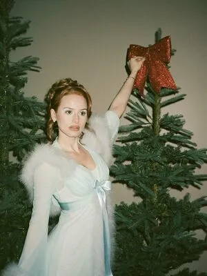 Madelaine Petsch OnlyFans Leaked Free Thumbnail Picture - #GOoBDqTjH4