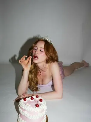 Madelaine Petsch OnlyFans Leaked Free Thumbnail Picture - #IwRLTBcAzi