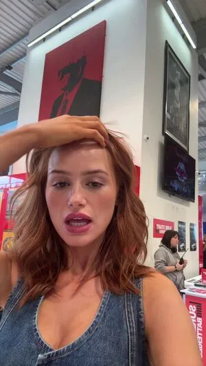 Madelaine Petsch OnlyFans Leaked Free Thumbnail Picture - #YGZfexqwAM