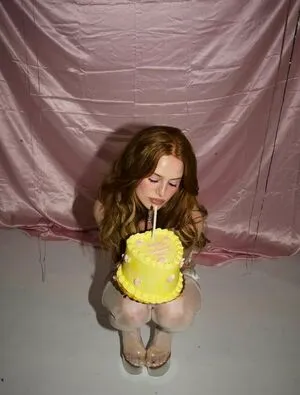 Madelaine Petsch OnlyFans Leaked Free Thumbnail Picture - #YcHBV0wZFF