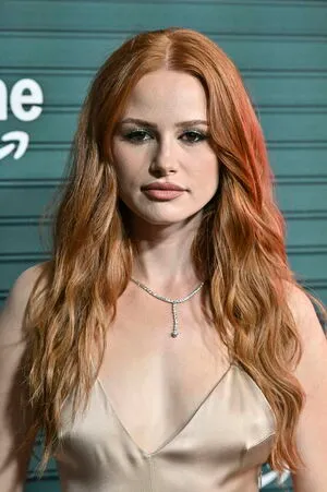 Madelaine Petsch OnlyFans Leaked Free Thumbnail Picture - #aGHa79oshI