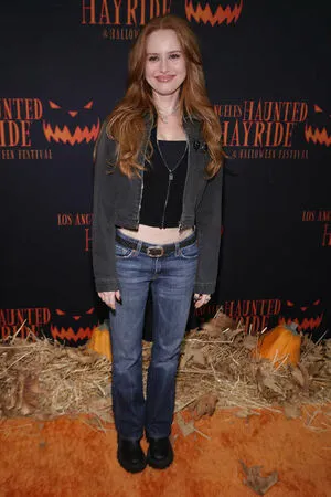 Madelaine Petsch OnlyFans Leaked Free Thumbnail Picture - #kCnFarlS2j