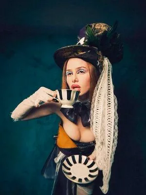 Madelaine Petsch OnlyFans Leaked Free Thumbnail Picture - #q5NLwMOLth