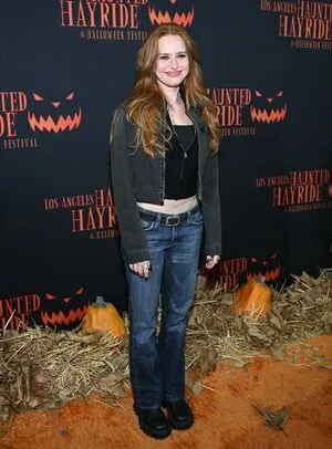 Madelaine Petsch OnlyFans Leaked Free Thumbnail Picture - #srKlLmNnJ7