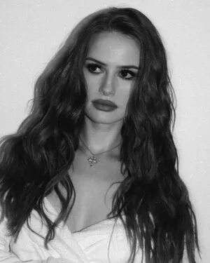 Madelaine Petsch OnlyFans Leaked Free Thumbnail Picture - #xy5f7nrhoS