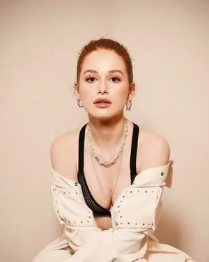 Madelaine Petsch OnlyFans Leaked Free Thumbnail Picture - #CkbKYKQ3Li