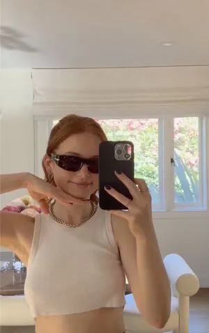 Madelaine Petsch OnlyFans Leaked Free Thumbnail Picture - #VpEj0Pmrkt