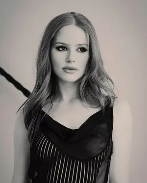 Madelaine Petsch OnlyFans Leaked Free Thumbnail Picture - #iUDUlP5pw0