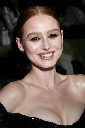 Madelaine Petsch OnlyFans Leaked Free Thumbnail Picture - #pQxuxnX8D2