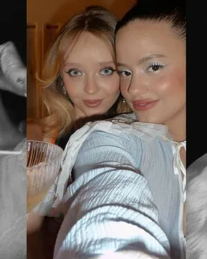 Madeleine Arthur OnlyFans Leaked Free Thumbnail Picture - #PRYuhKSn1i