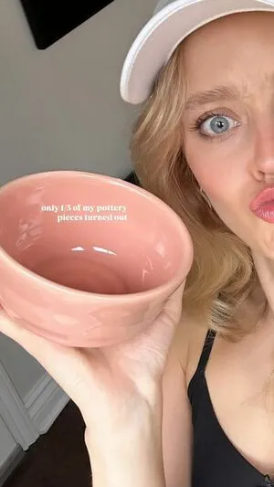 Madeleine Arthur OnlyFans Leaked Free Thumbnail Picture - #fSUGxydSLL
