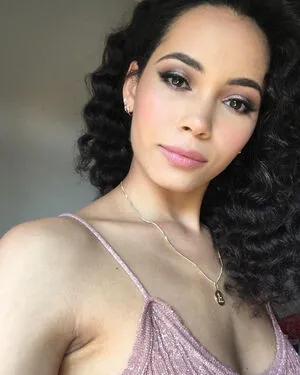 Madeleine Mantock OnlyFans Leaked Free Thumbnail Picture - #ksru6S8IlE