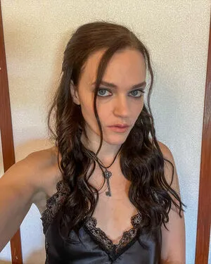 Madeline Brewer OnlyFans Leaked Free Thumbnail Picture - #fqkmbvvmAn
