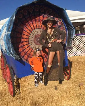 Madeline Carroll OnlyFans Leaked Free Thumbnail Picture - #2VC5TmSpux