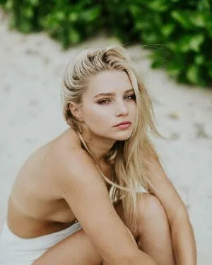 Madeline Keating OnlyFans Leaked Free Thumbnail Picture - #3Qihsa2SYw