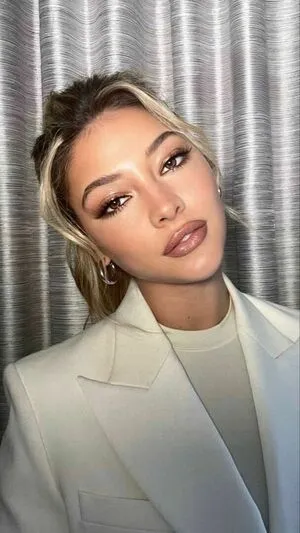 Madelyn Cline OnlyFans Leaked Free Thumbnail Picture - #Cc8kssQGxb