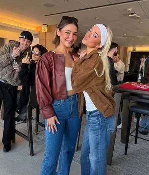 Madelyn Cline OnlyFans Leaked Free Thumbnail Picture - #GuSCFamZK3